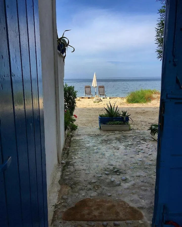 ゲストハウス ホテル Sea View Life カリーニ