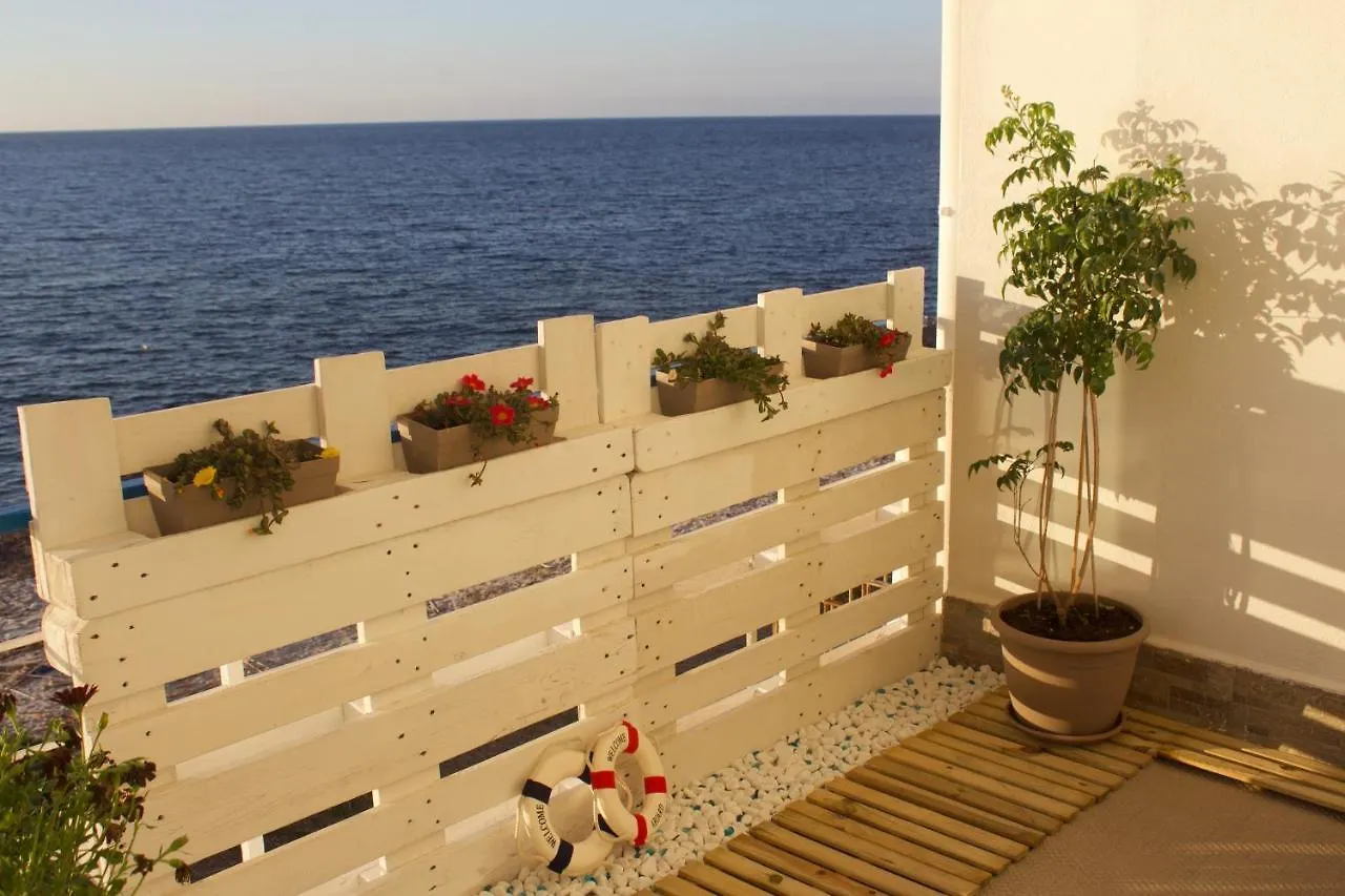ゲストハウス ホテル Sea View Life カリーニ イタリア